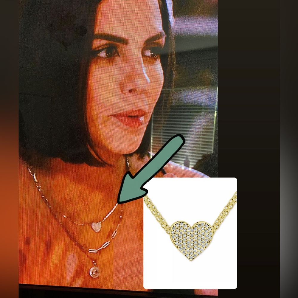 Cubic Zirconia Pavé Heart 18" Pendant Necklace in Gold - Picture 4 of 5